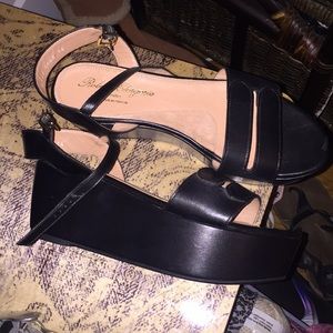 Platform sandals